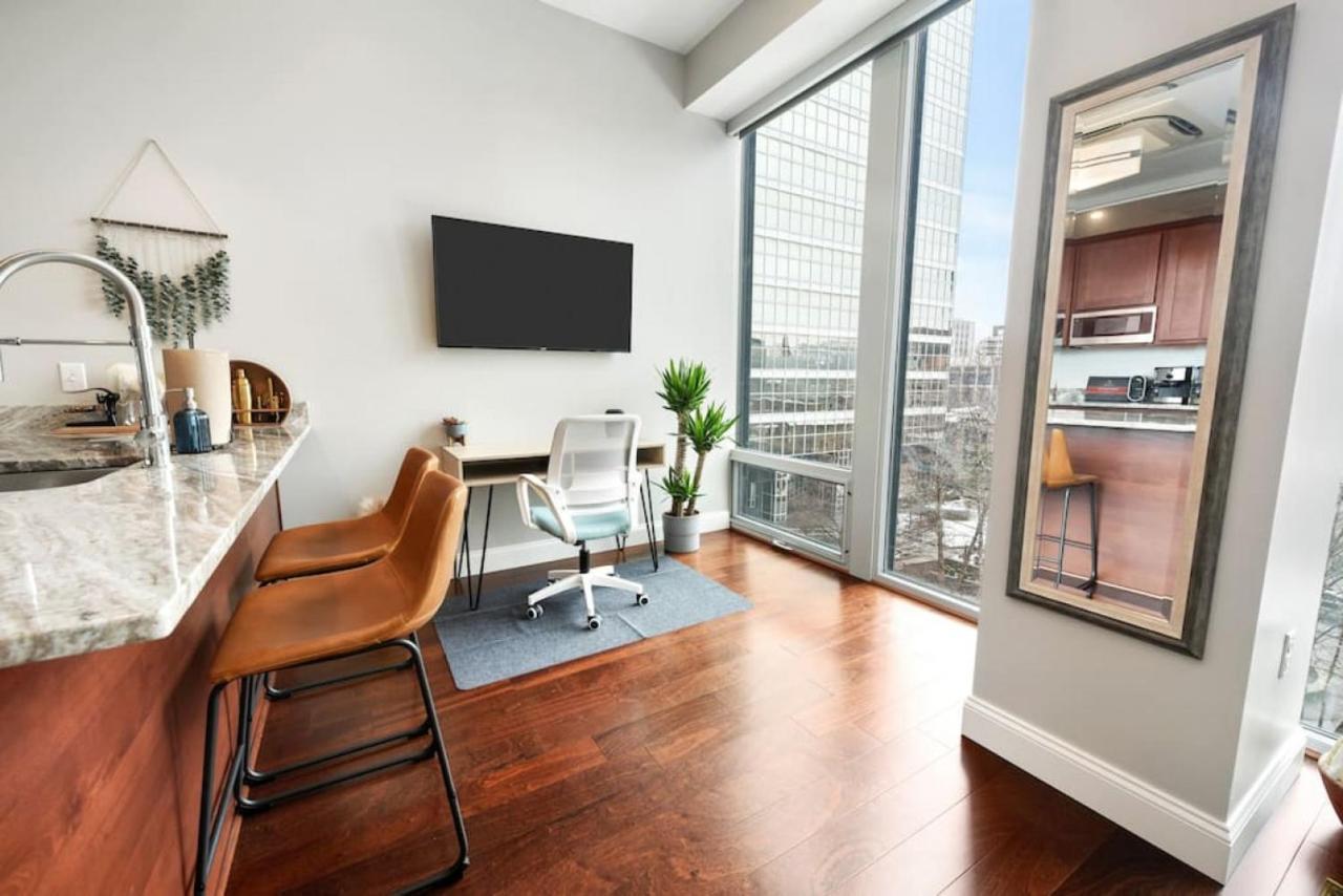 Hostwise Stays - The Washington At Chatham - Free Parking, Private Gym, More! Pittsburgh Luaran gambar