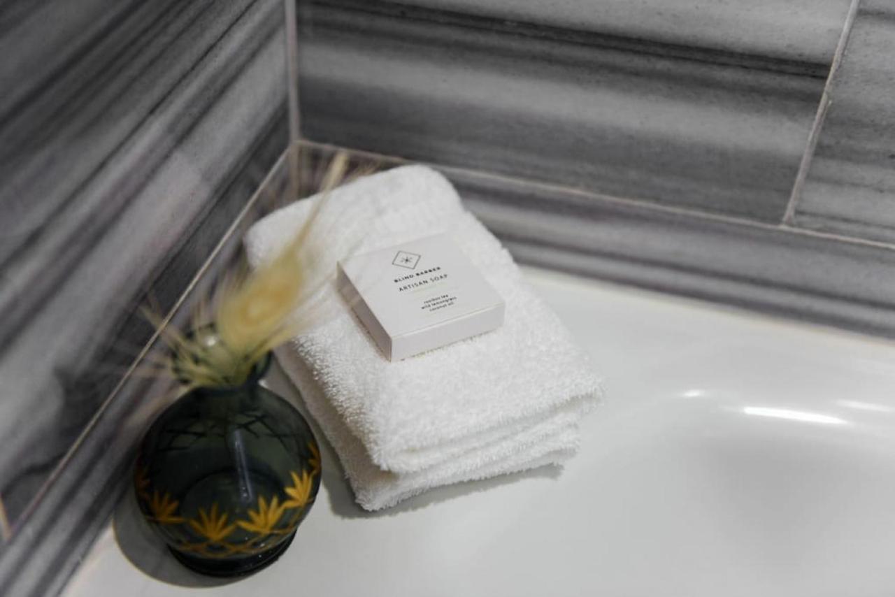 Hostwise Stays - The Washington At Chatham - Free Parking, Private Gym, More! Pittsburgh Luaran gambar