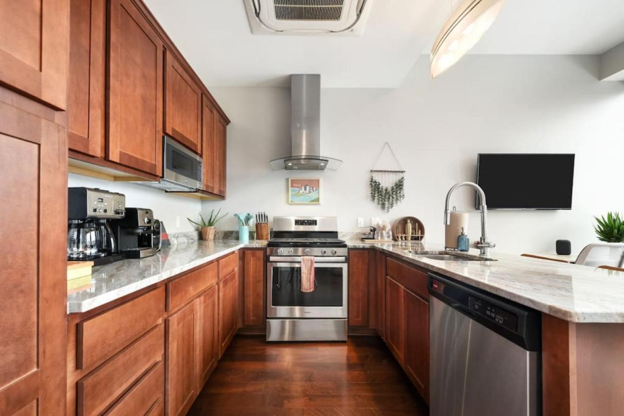 Hostwise Stays - The Washington At Chatham - Free Parking, Private Gym, More! Pittsburgh Luaran gambar