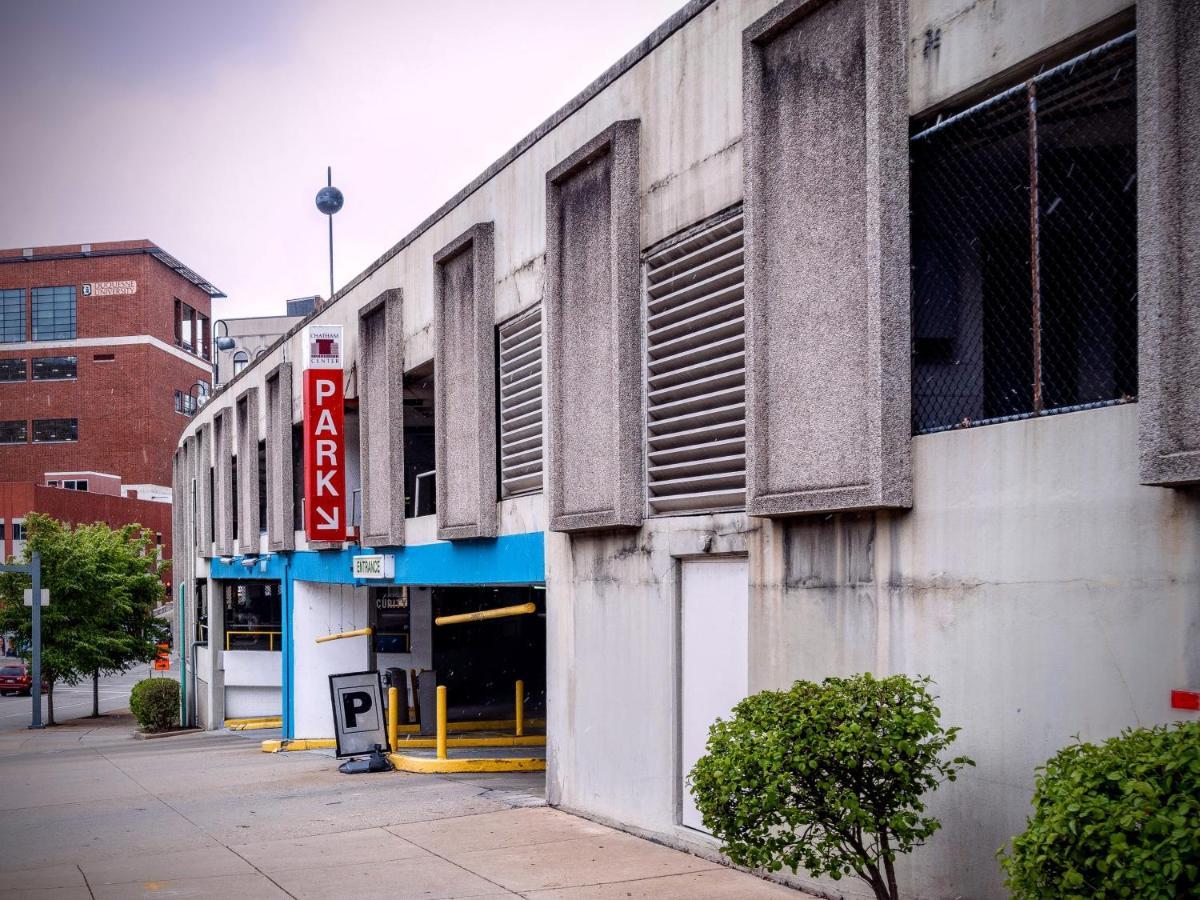 Hostwise Stays - The Washington At Chatham - Free Parking, Private Gym, More! Pittsburgh Luaran gambar